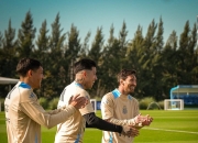 开云体育直播-包含各国足球代表队抵达赛场，备战决赛的词条