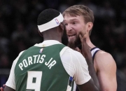 开云体育在线-雄鹿B队险胜阿根廷男篮，萨博尼斯完成帽子戏法的简单介绍