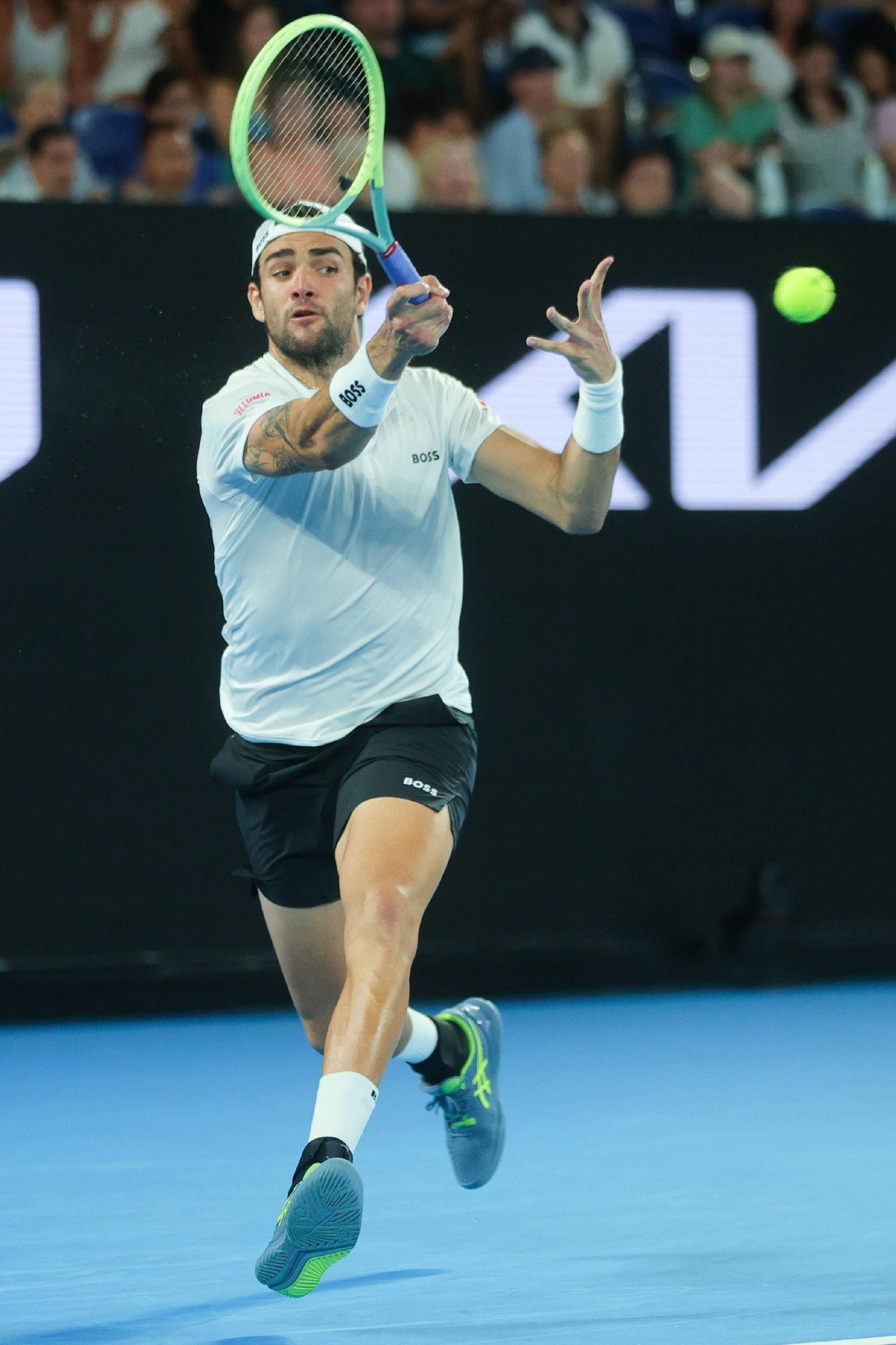 英国网球队完胜意大利网球队，穆雷制霸全场的简单介绍