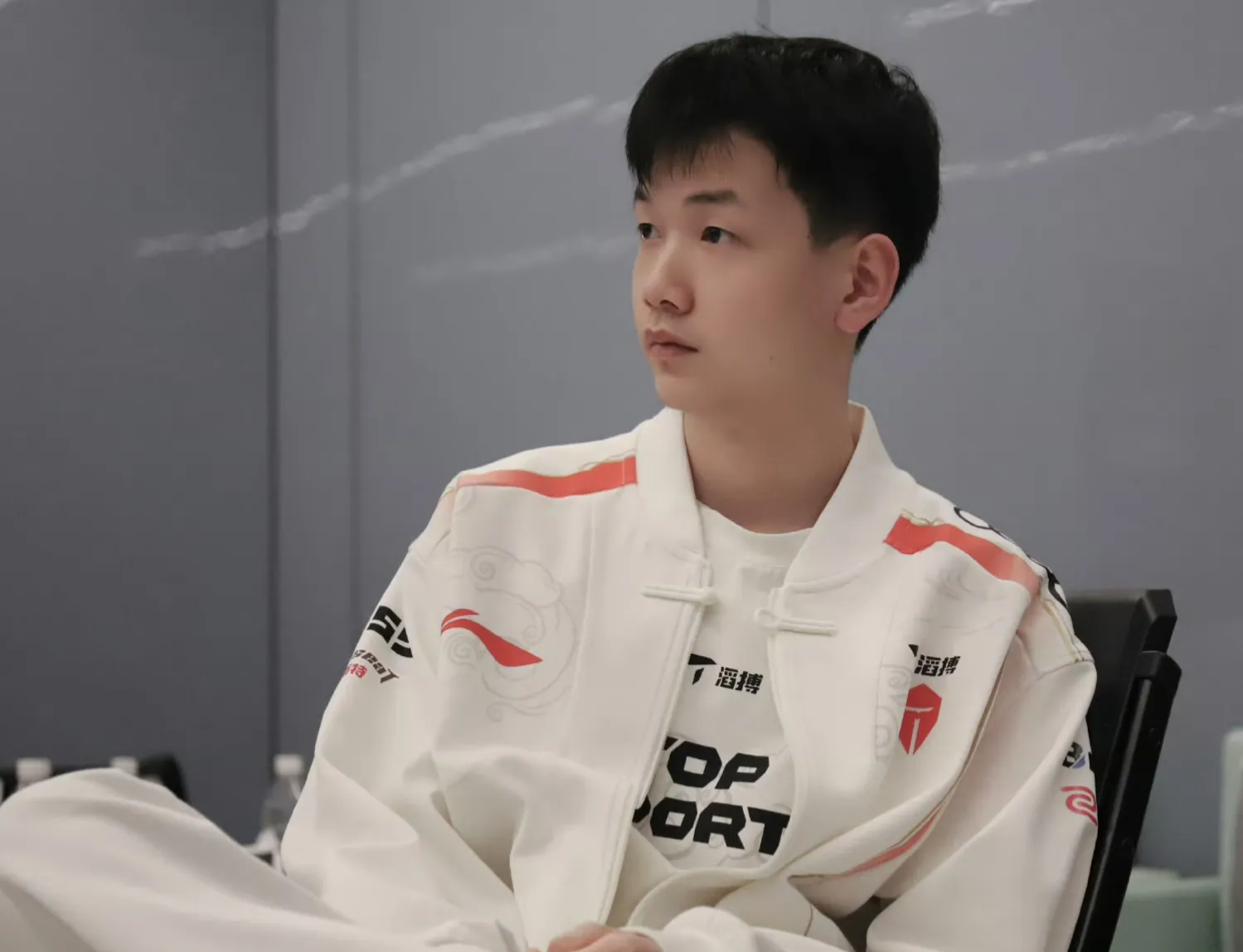 包含TES完胜WBG，Oner高光表现的词条