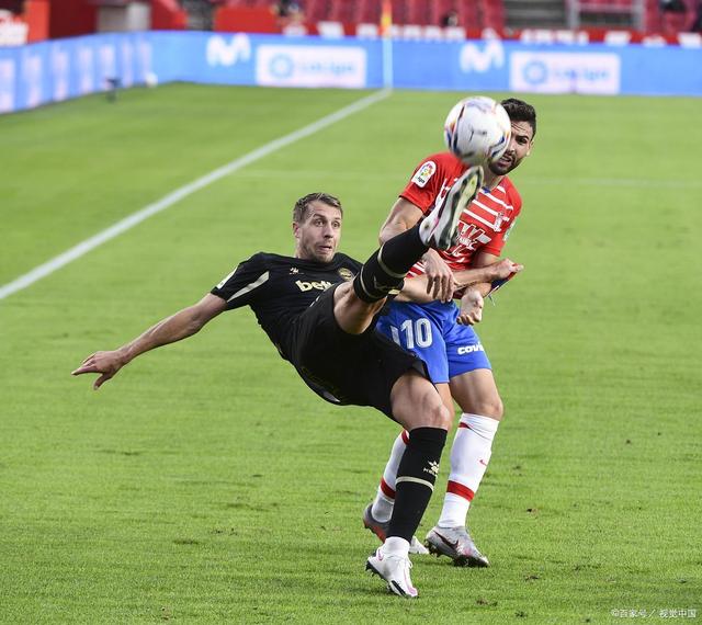 包含尼斯客场备战，全队士气高昂的词条