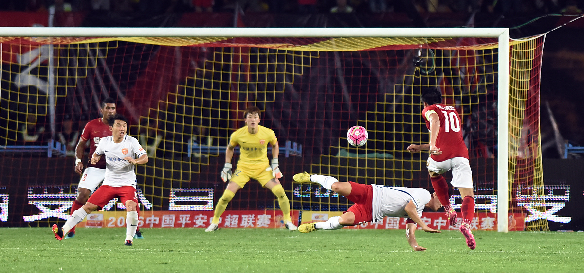 克罗地亚队喜获胜利，晋级形势乐观