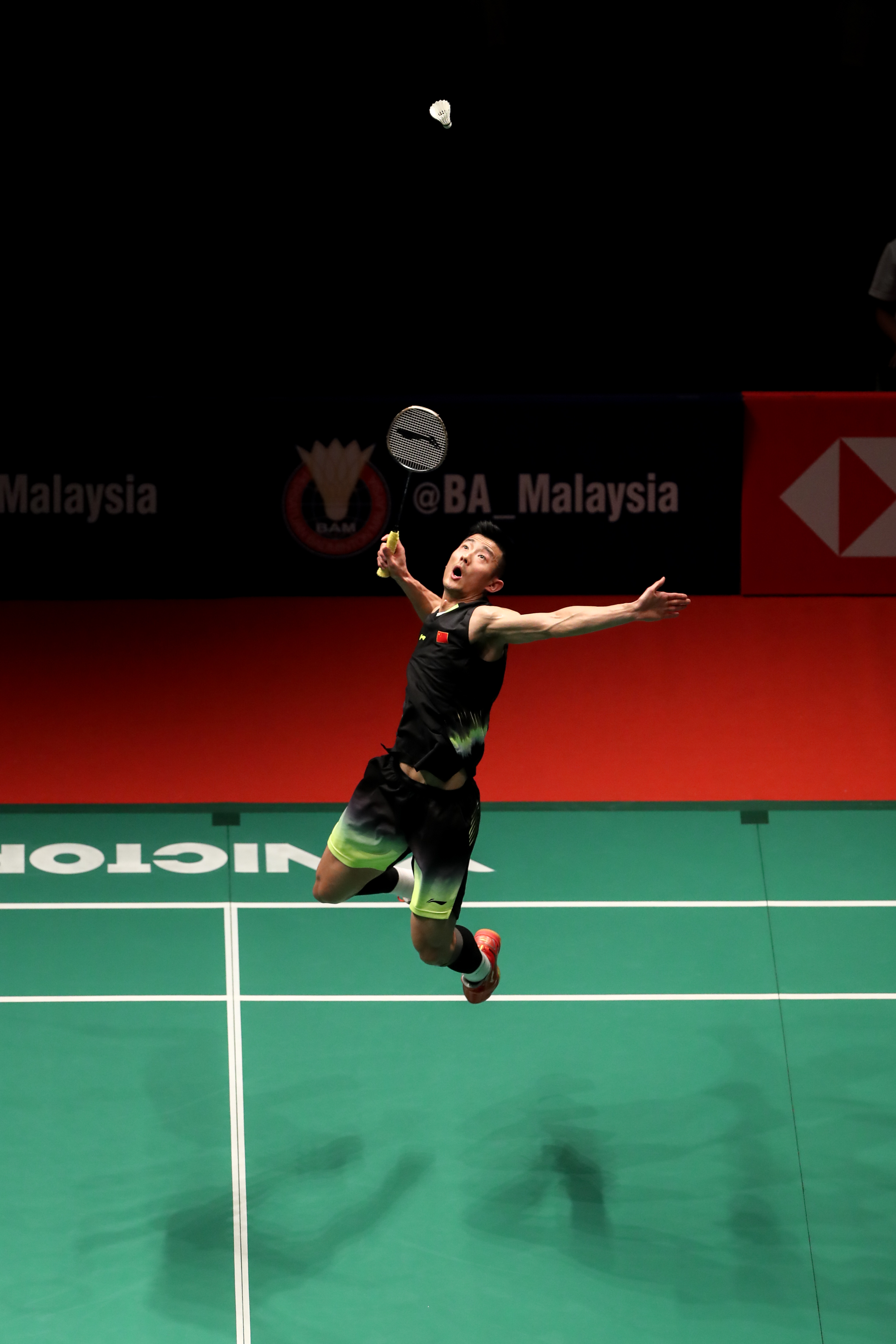 马来西亚羽毛球队横扫泰国羽毛球队，谌龙送出助攻