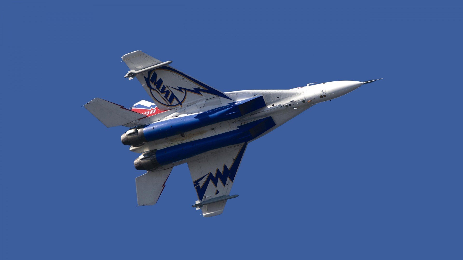 铁壁努涅斯，当墨西哥式坚韧锁死红魔，足球战术的边界之战