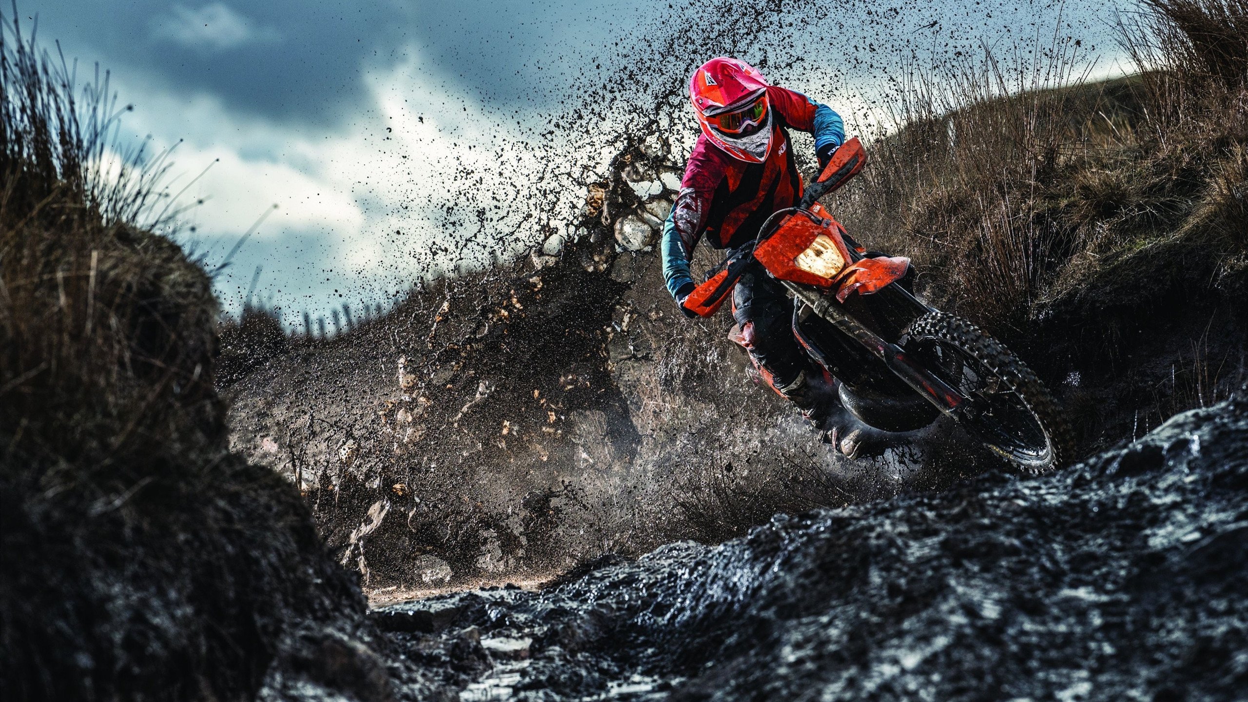 皮克化身进攻利刃，韩国全面压制澳大利亚展现亚洲足球新格局