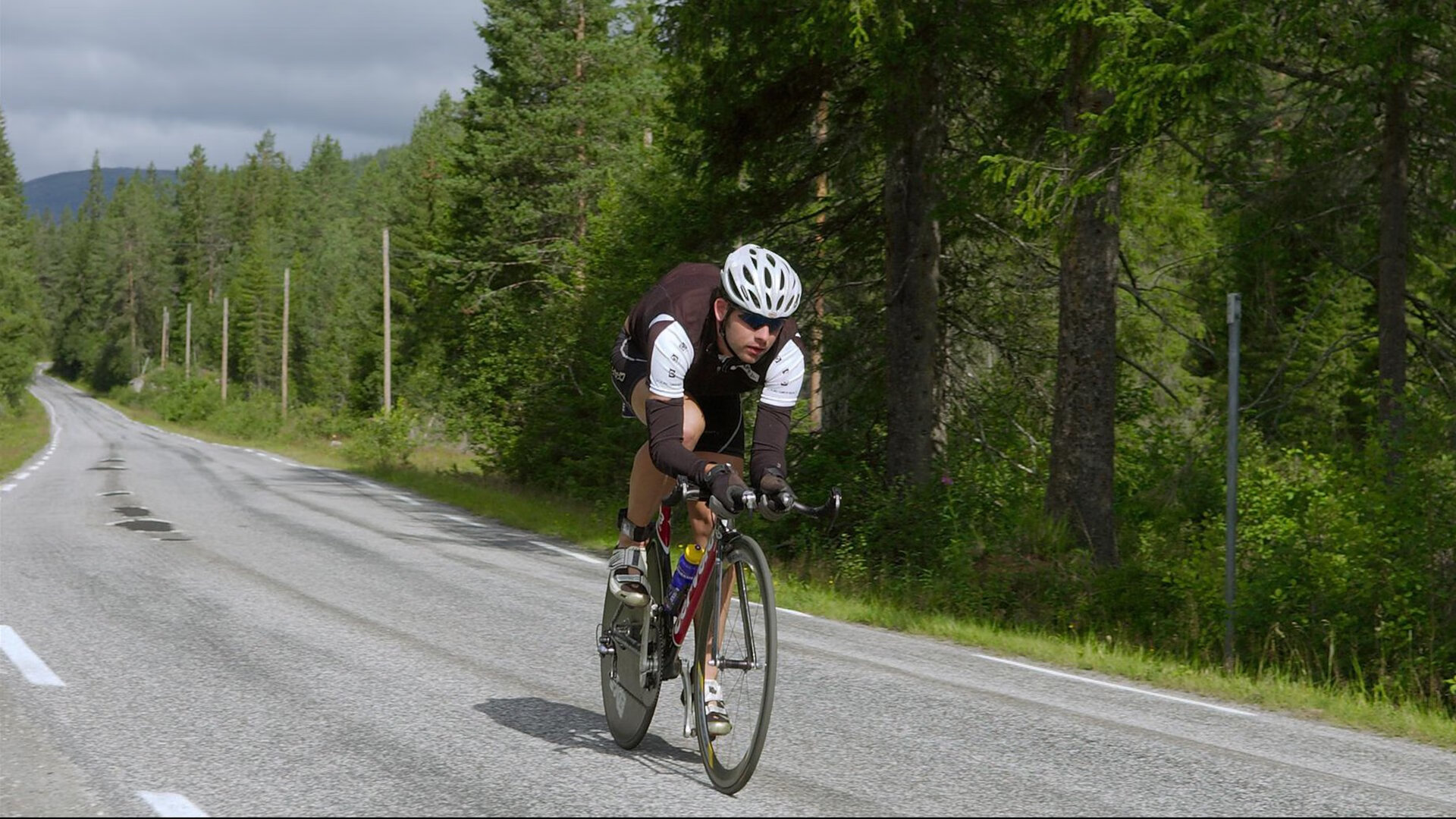 鏖战华沙，王皓一锤定音，中国队险胜波兰迎关键胜利