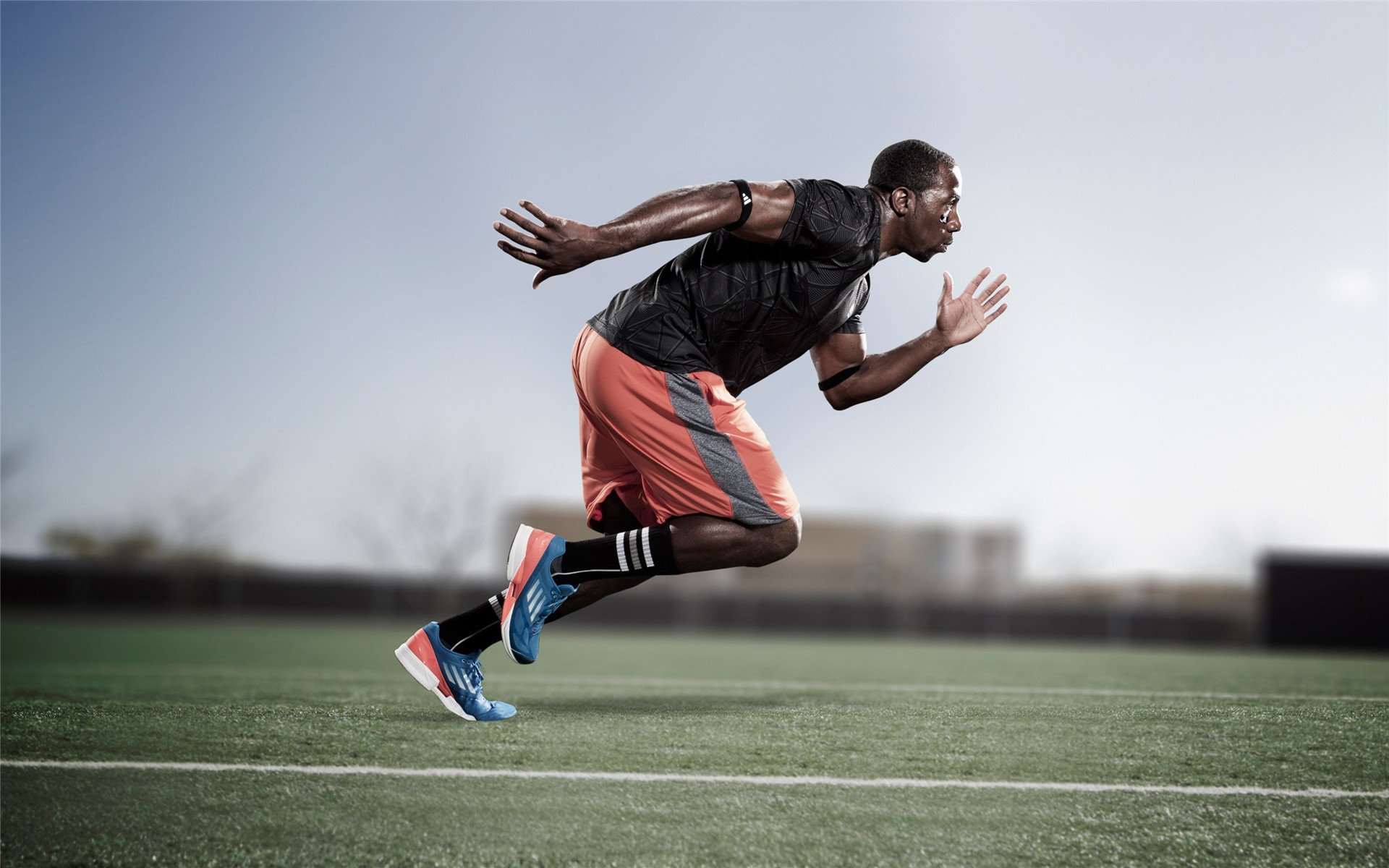 赛道上的智慧博弈,诺里斯关键决策助红牛轻取迈凯伦