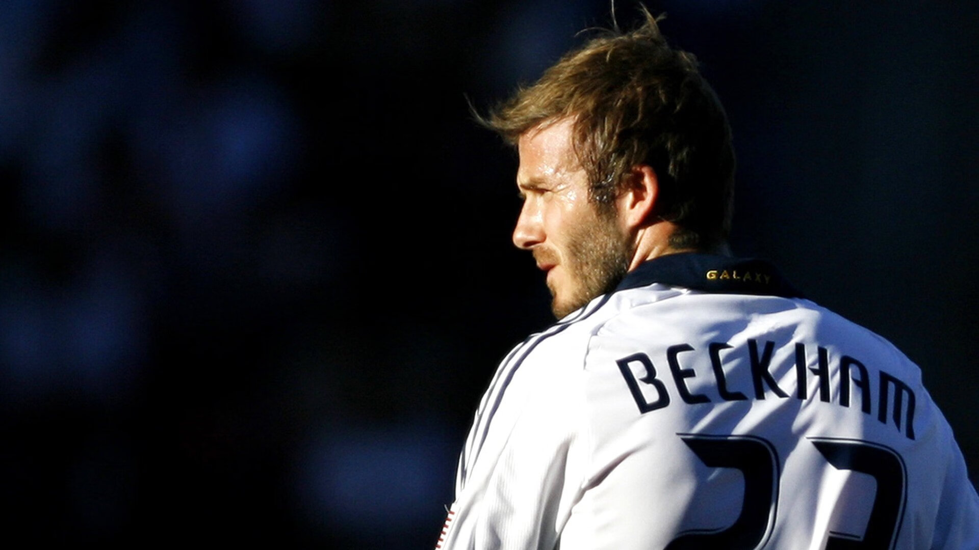 东决关键战之夜，黄喜灿彻底打爆防线，亚洲之光的完美风暴